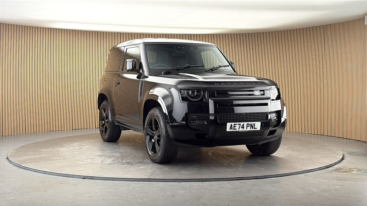 More views of Land Rover Defender 90