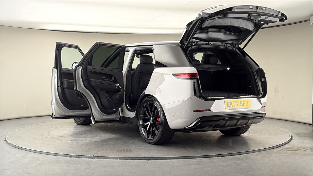 Land Rover Range Rover Sport Image 23