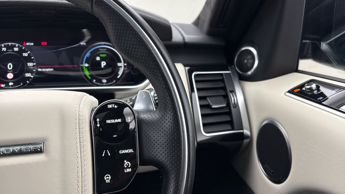 Land Rover Range Rover Sport Image 14