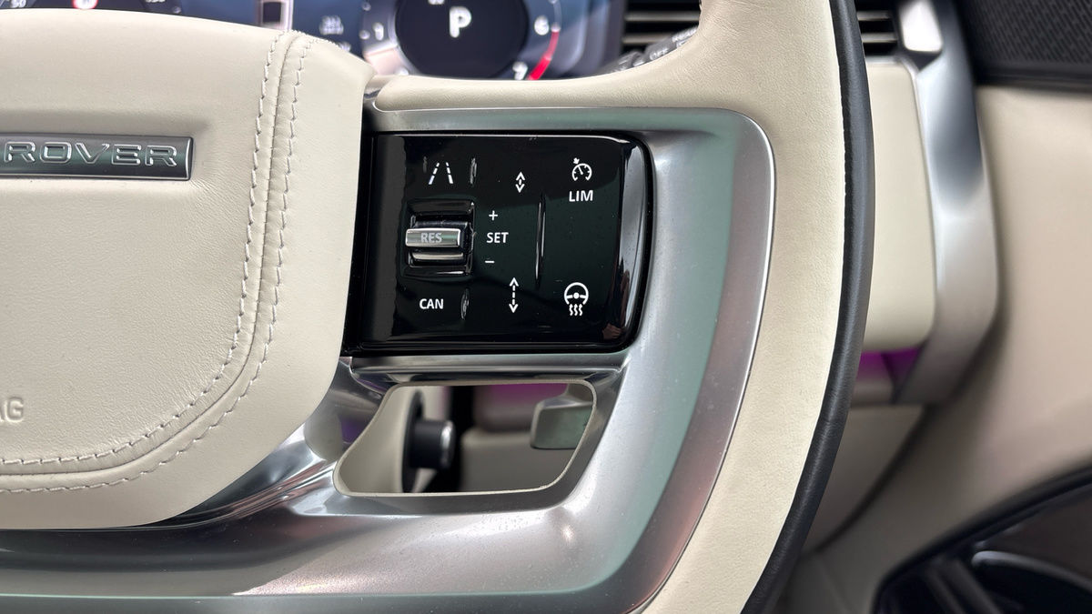 Land Rover Range Rover Image 14