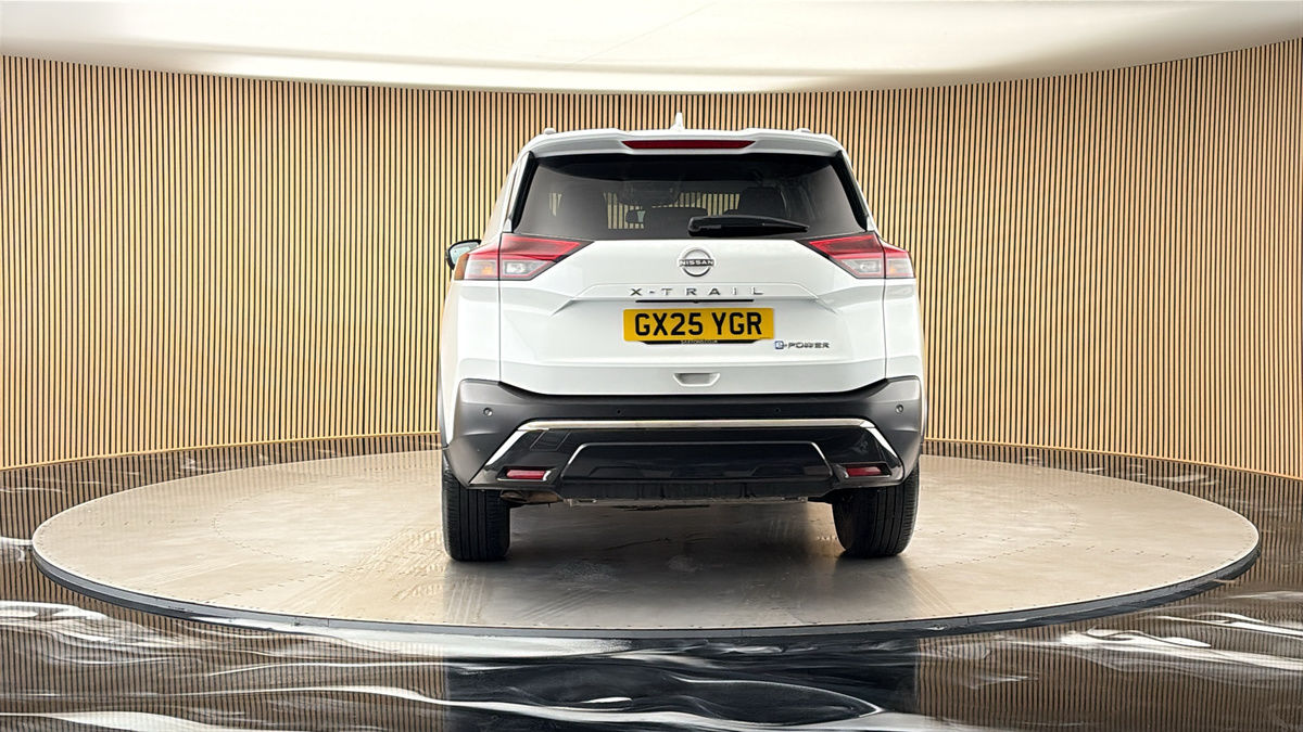 More views of Nissan X-Trail