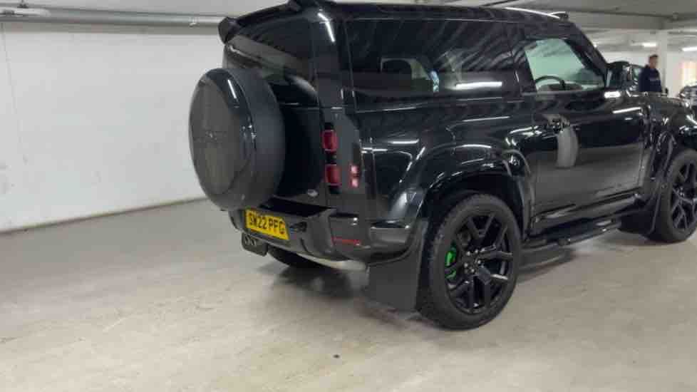 More views of Land Rover Defender 90