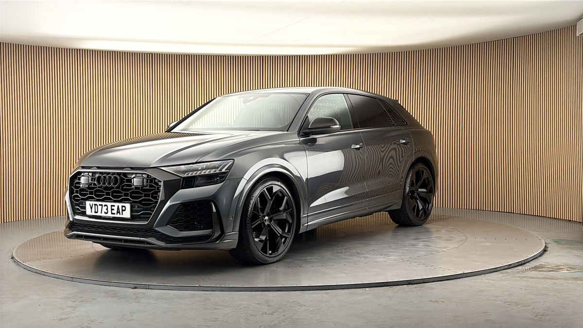 More views of Audi RSQ8