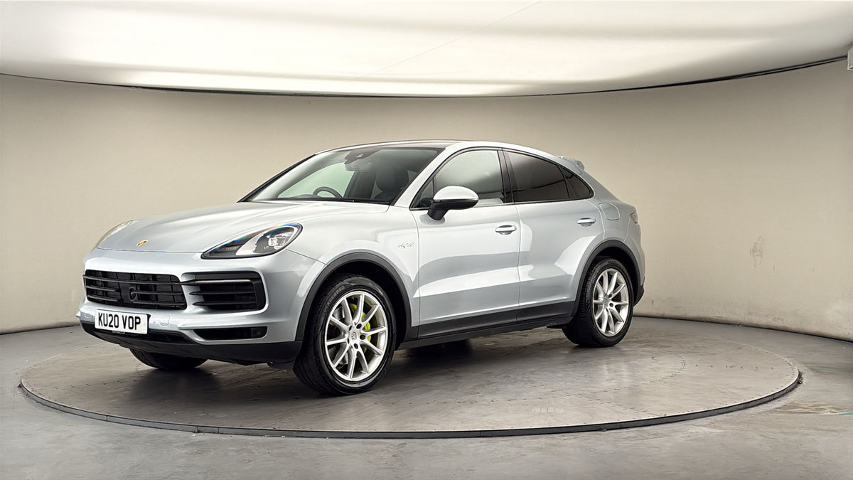 Porsche Cayenne Image 20
