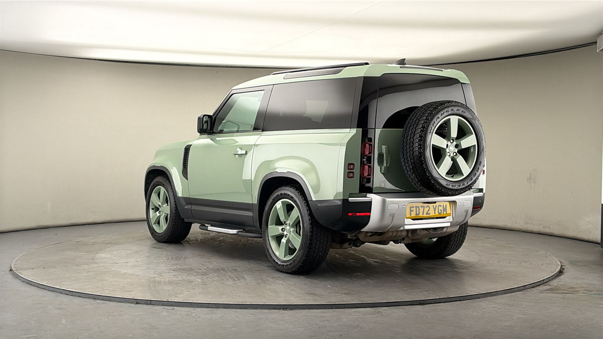 Land Rover Defender 90 Image 2