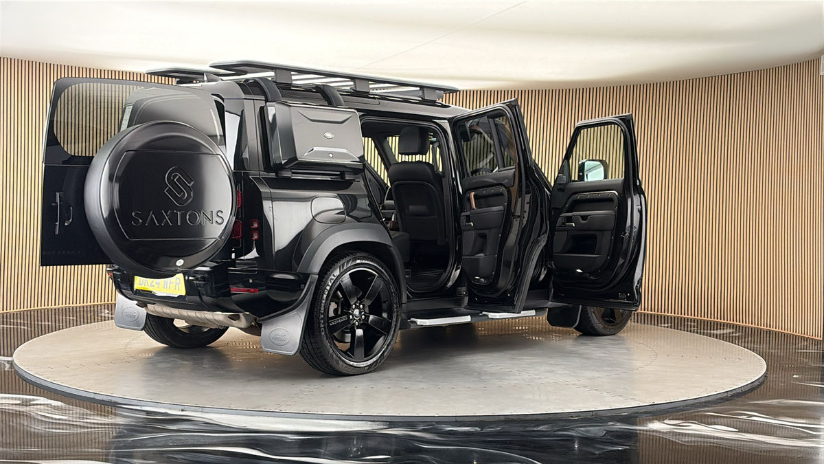 More views of Land Rover Defender 110
