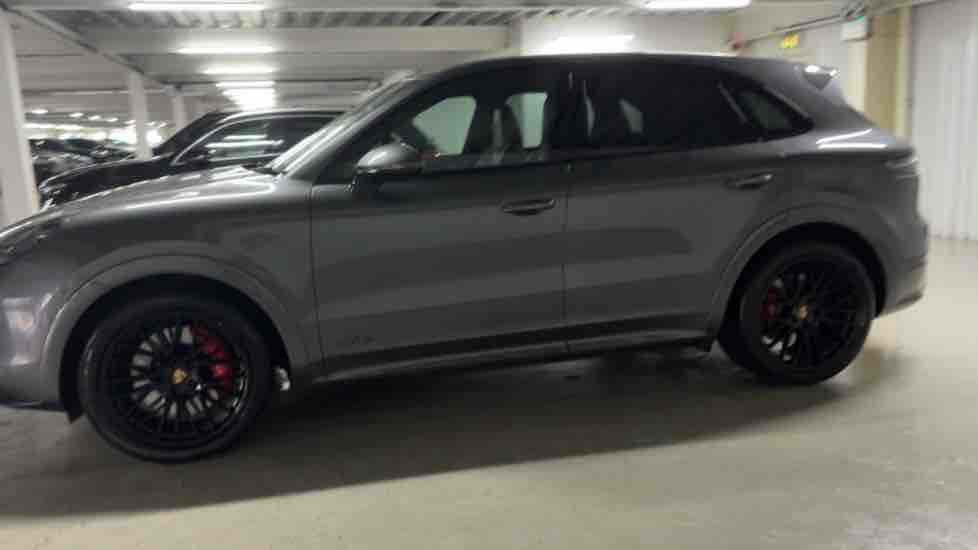 More views of Porsche Cayenne
