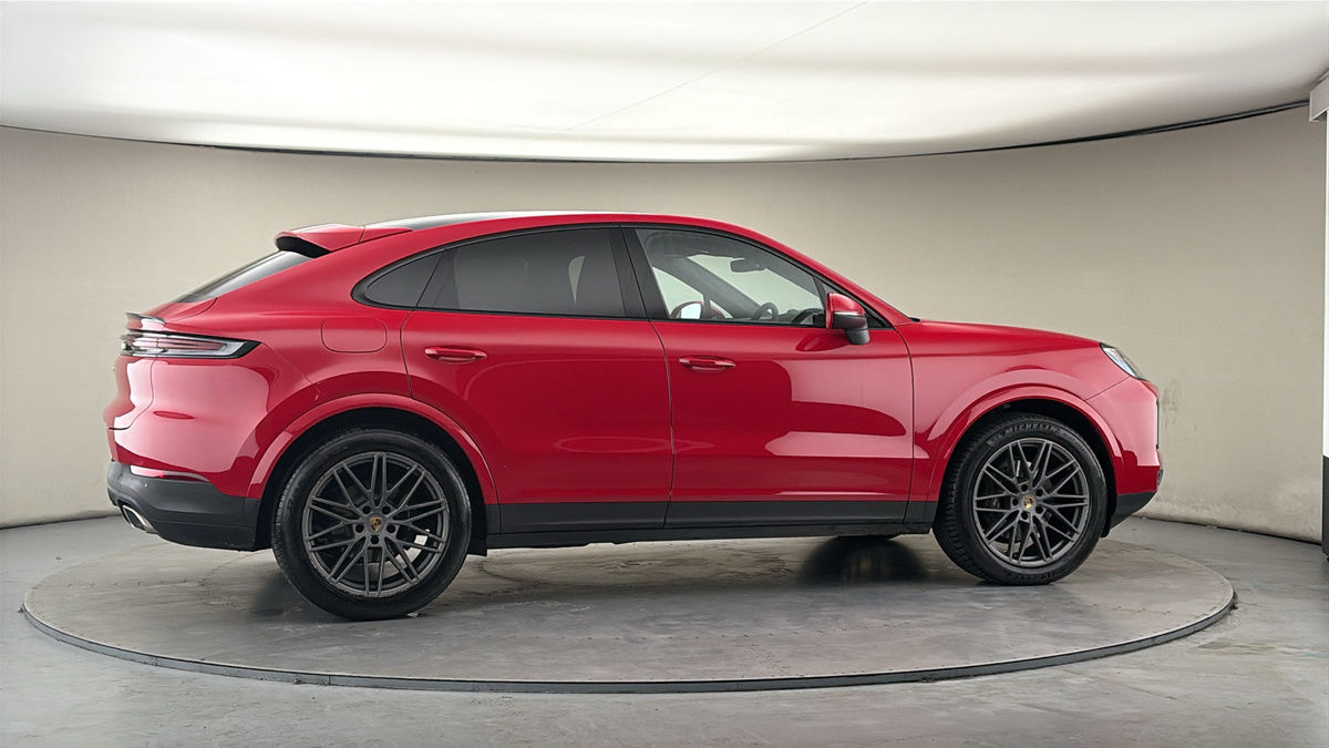 More views of Porsche Cayenne