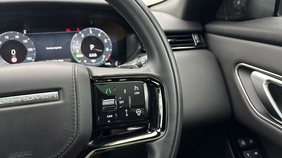 Land Rover Range Rover Velar Image 14