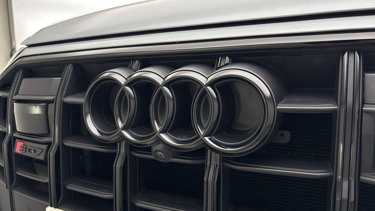 Audi SQ7 Image 24
