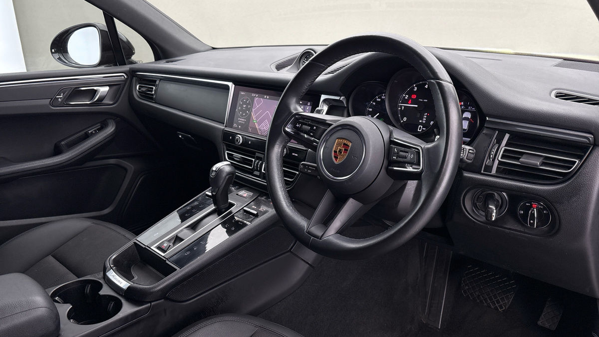 Porsche Macan Image 5