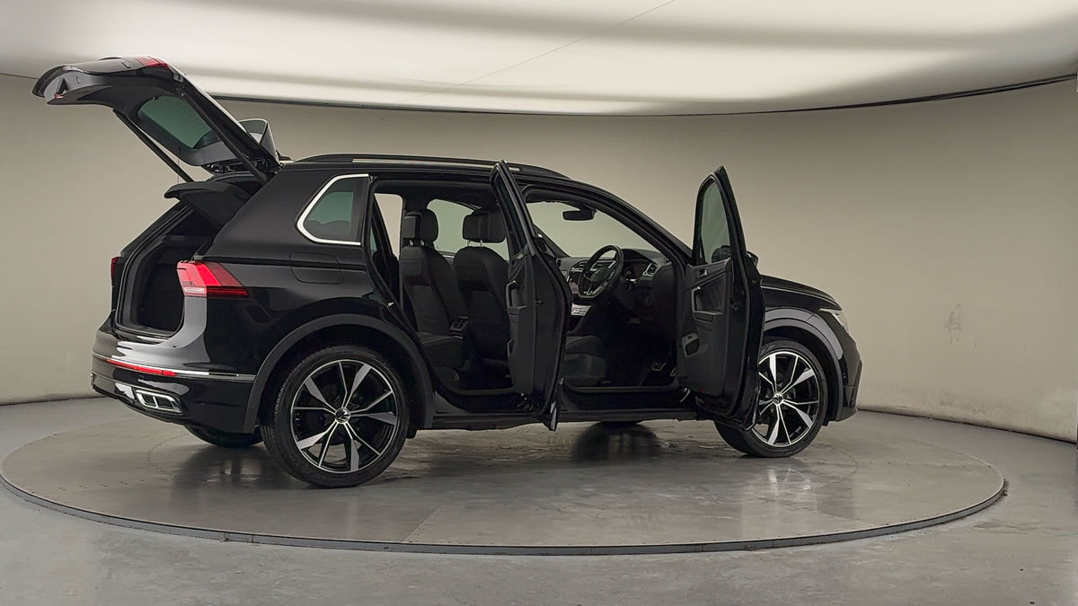 More views of Volkswagen Tiguan