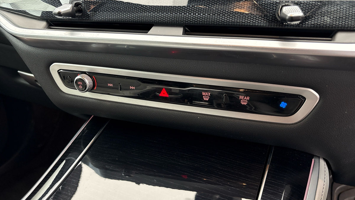 BMW X5 Image 26