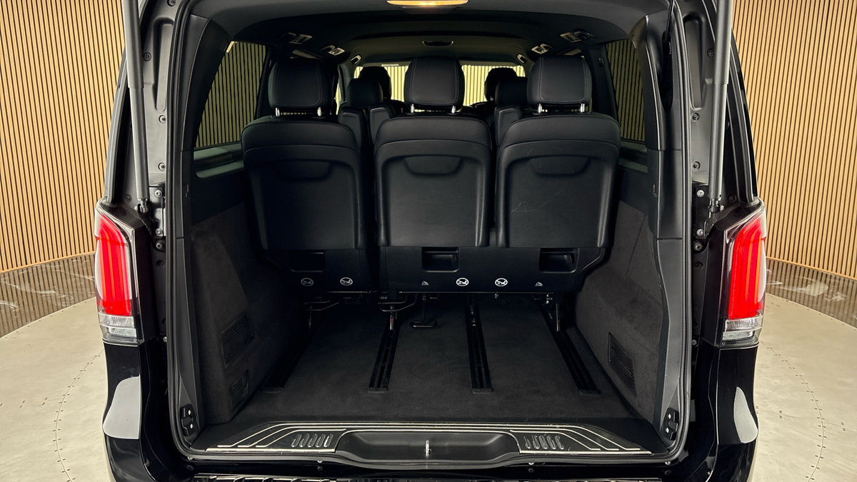 Mercedes-Benz V Class Image 11
