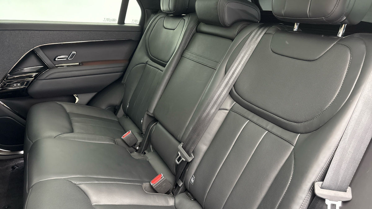 Land Rover Range Rover Sport Image 8