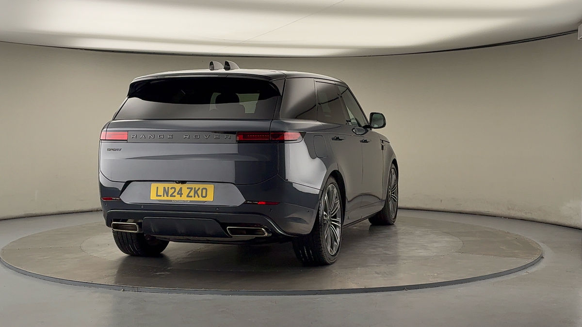 More views of Land Rover Range Rover Sport
