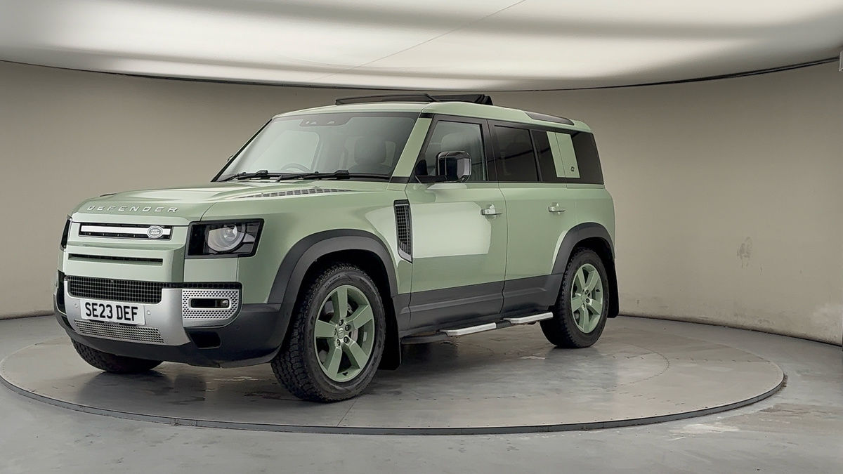 More views of Land Rover Defender 110