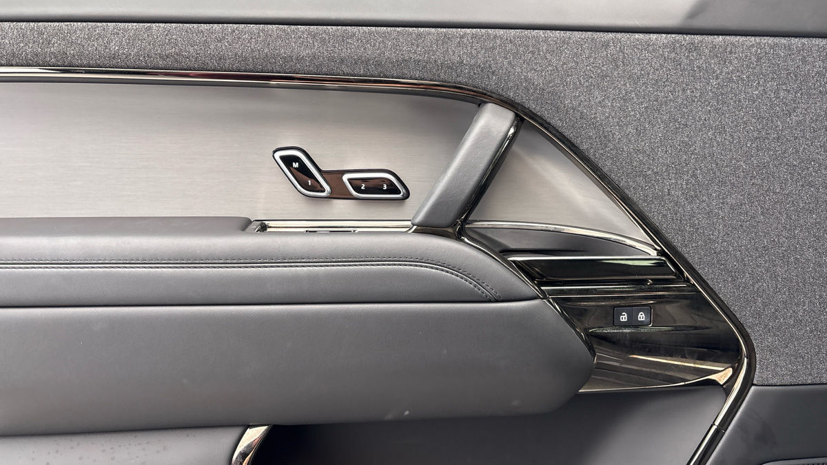 Land Rover Range Rover Sport Image 19