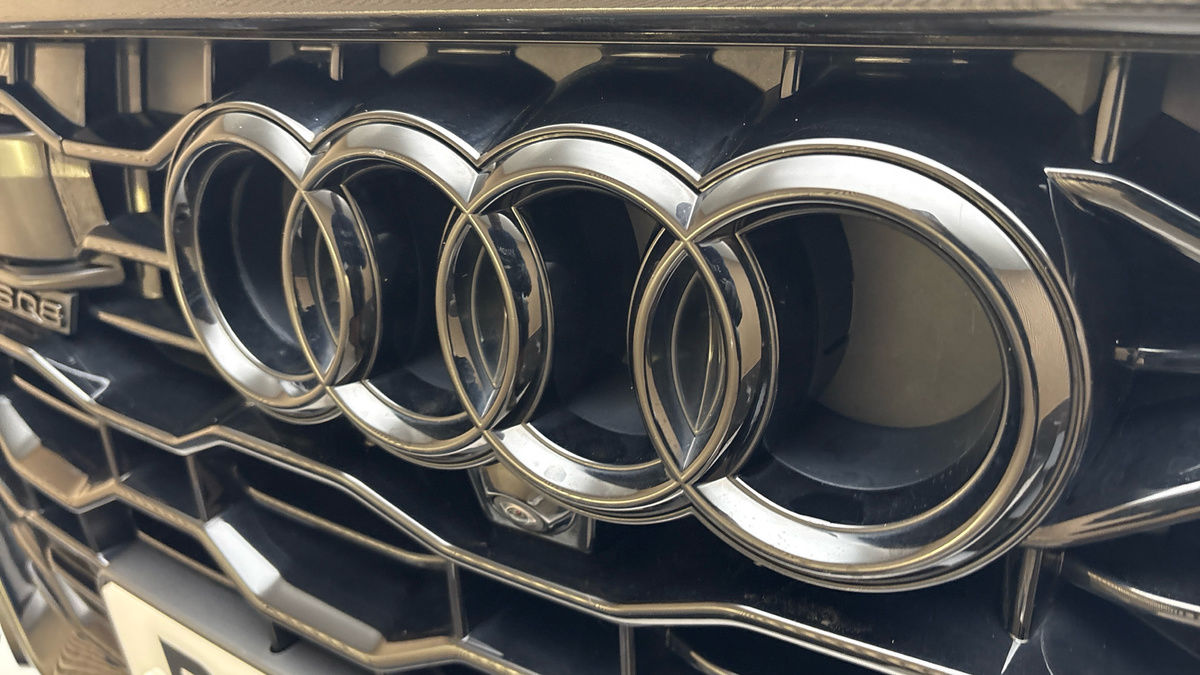 Audi RSQ8 Image 24