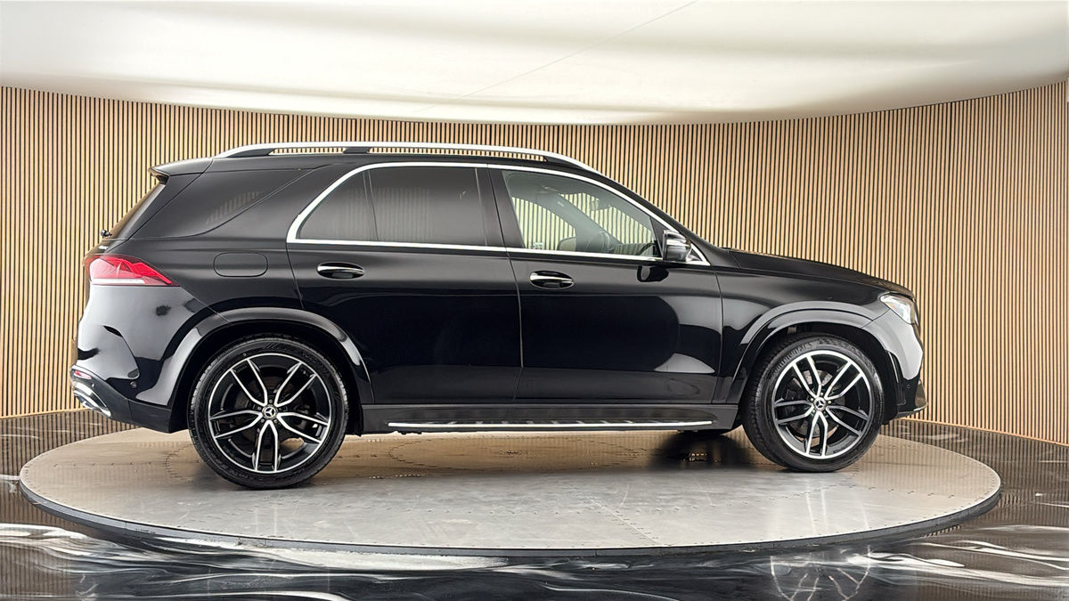 More views of Mercedes-Benz GLE