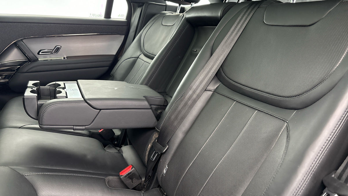 Land Rover Range Rover Sport Image 9