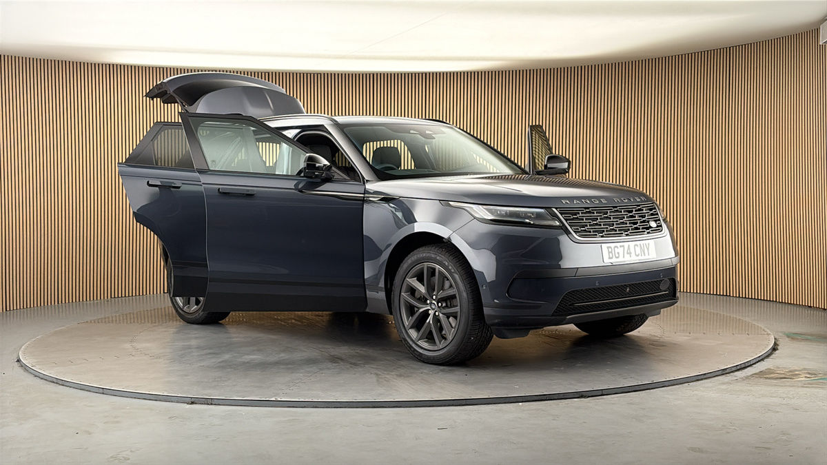 More views of Land Rover Range Rover Velar