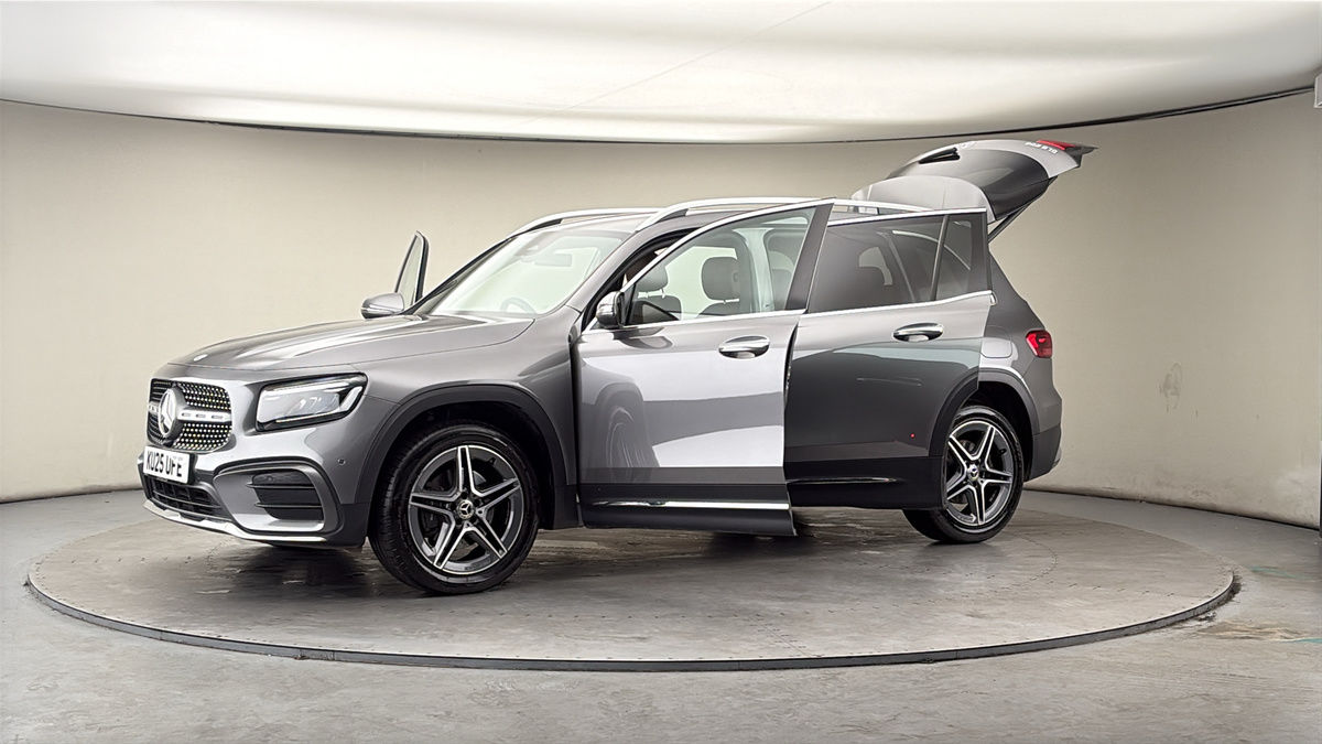 More views of Mercedes-Benz GLB