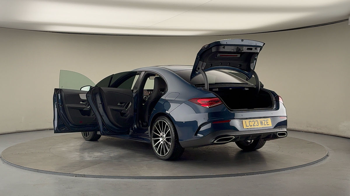 Mercedes-Benz CLA Image 23