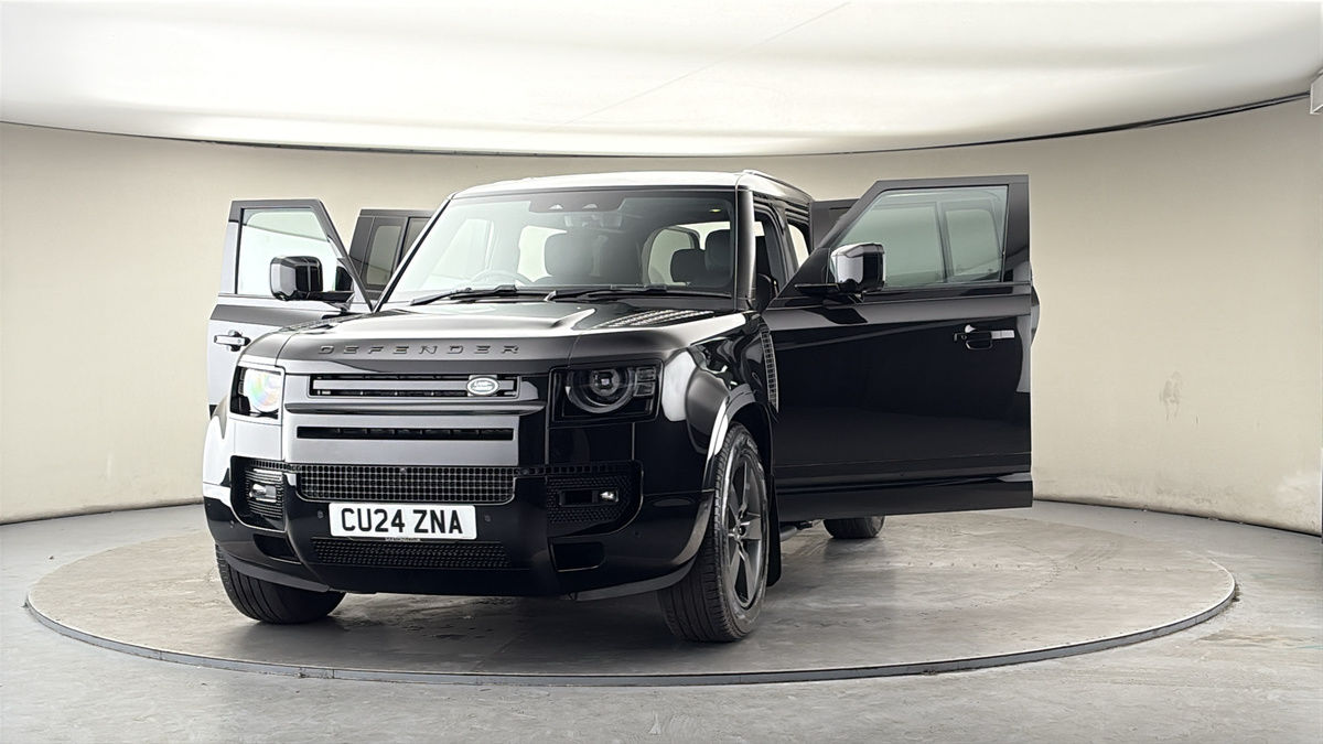 More views of Land Rover Defender 110