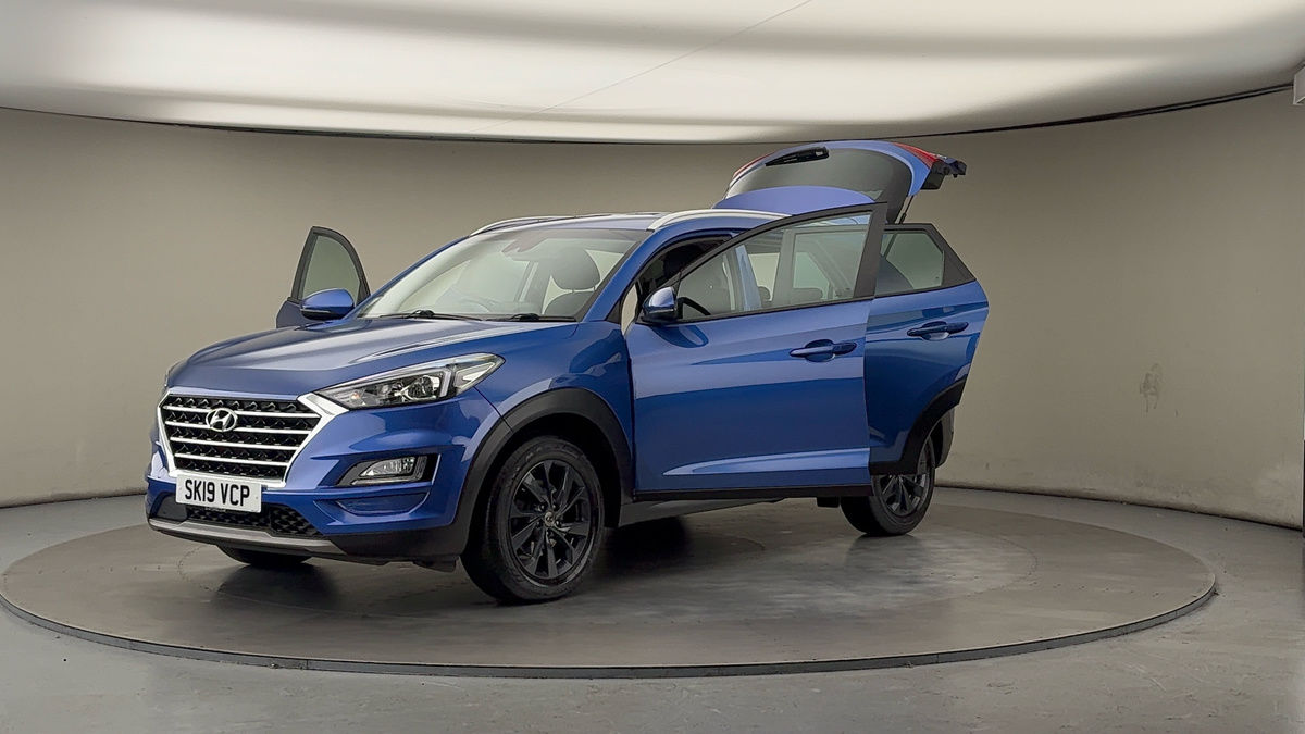 More views of Hyundai TUCSON