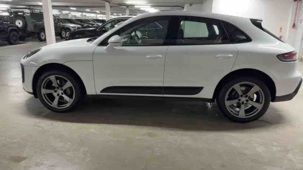More views of Porsche Macan