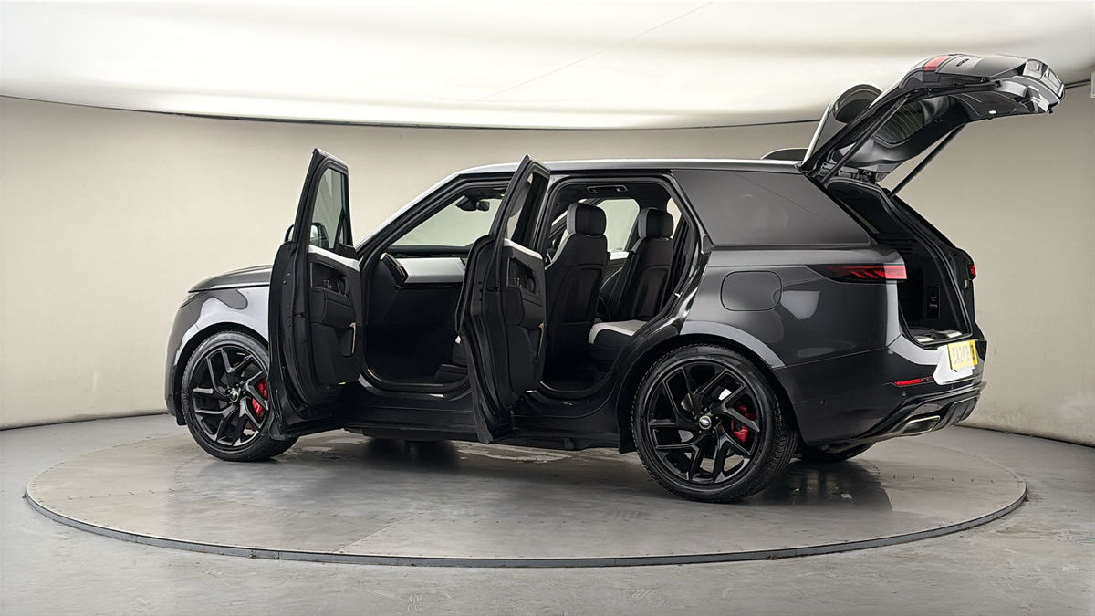 More views of Land Rover Range Rover Sport