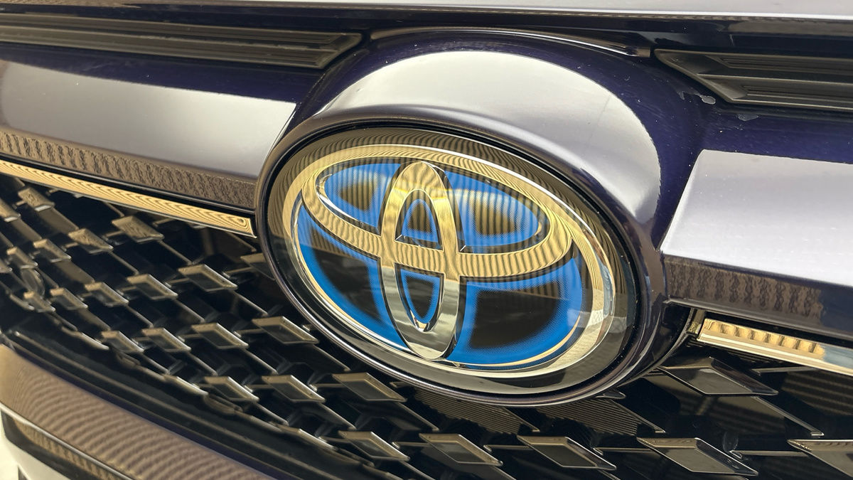 Toyota RAV4 Image 24