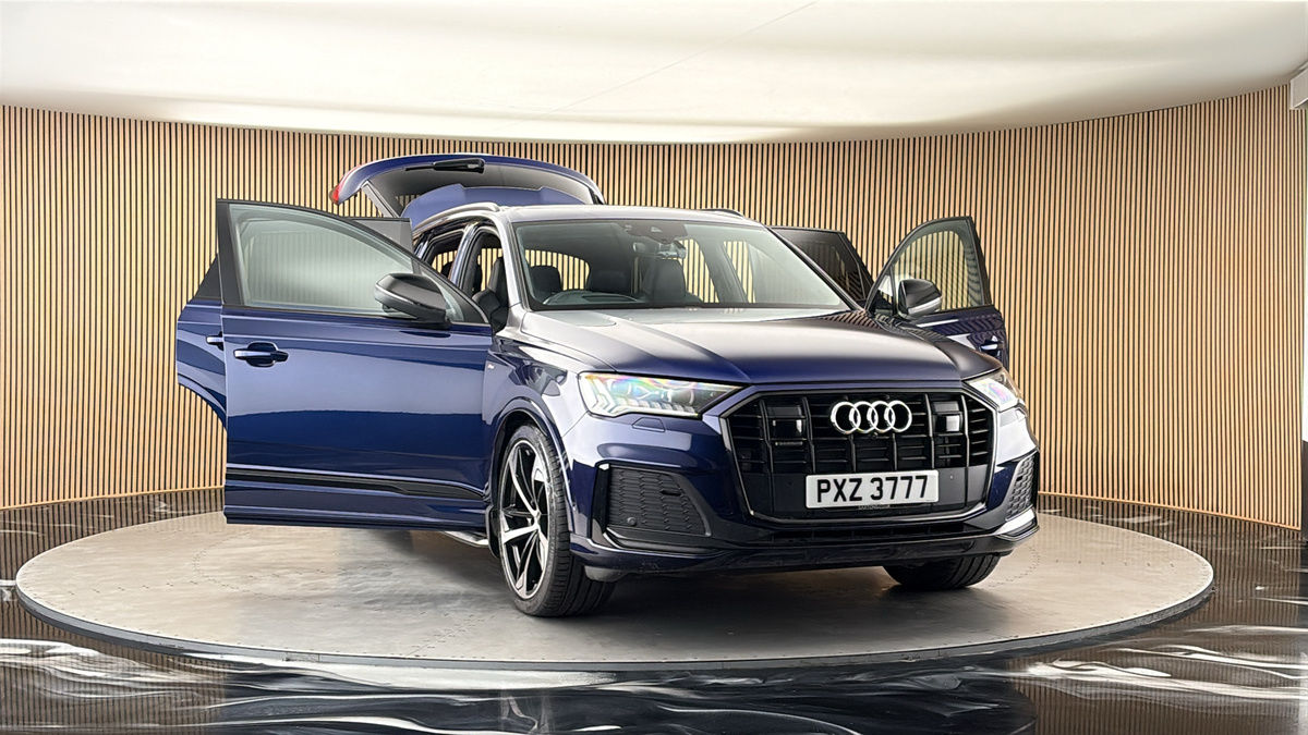 More views of Audi Q7