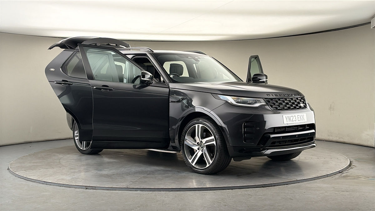 More views of Land Rover Discovery