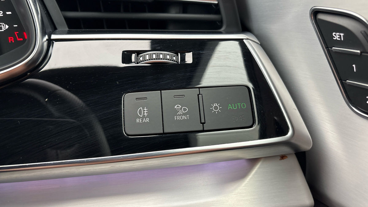 Audi Q7 Image 28