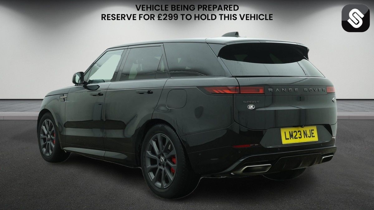Land Rover Range Rover Sport Image 3