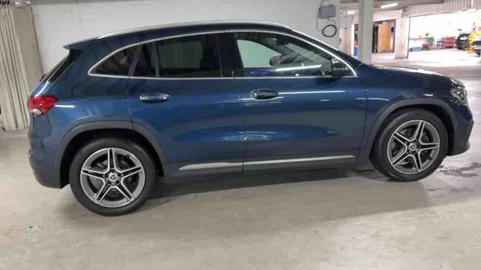 More views of Mercedes-Benz GLA