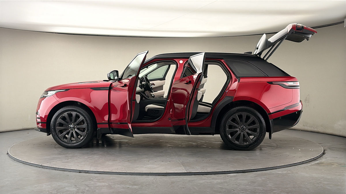 More views of Land Rover Range Rover Velar