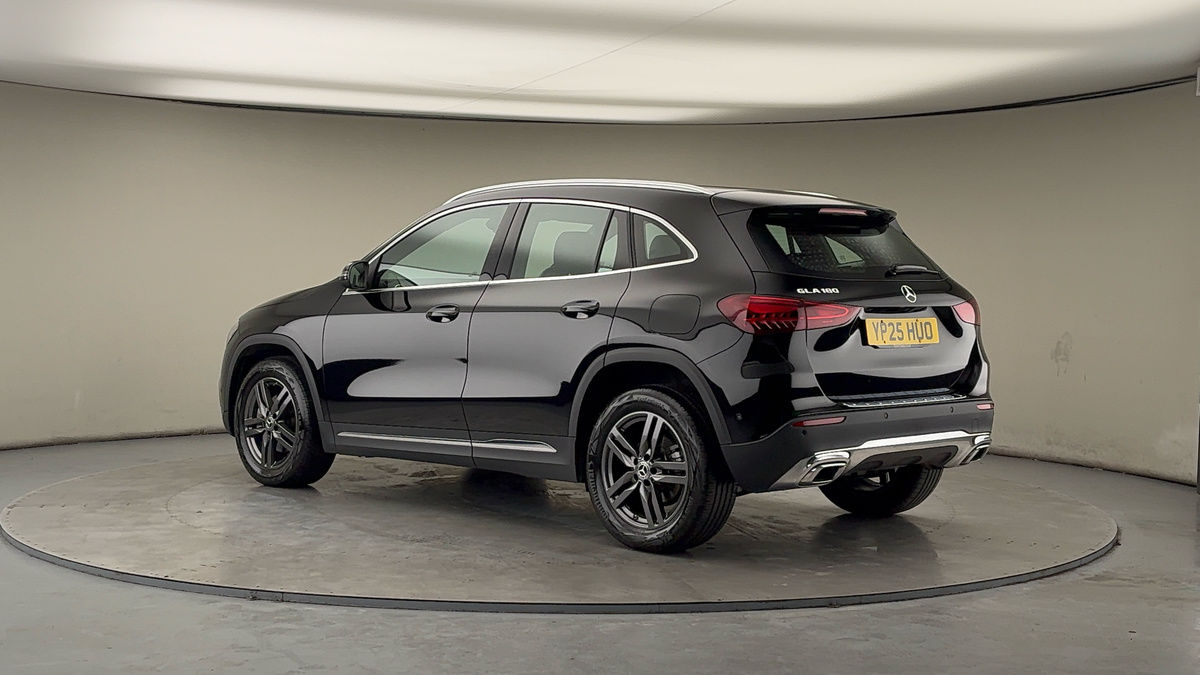 More views of Mercedes-Benz GLA