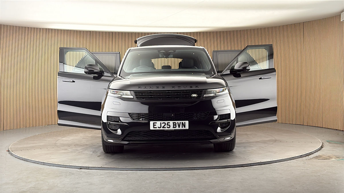 More views of Land Rover Range Rover Sport