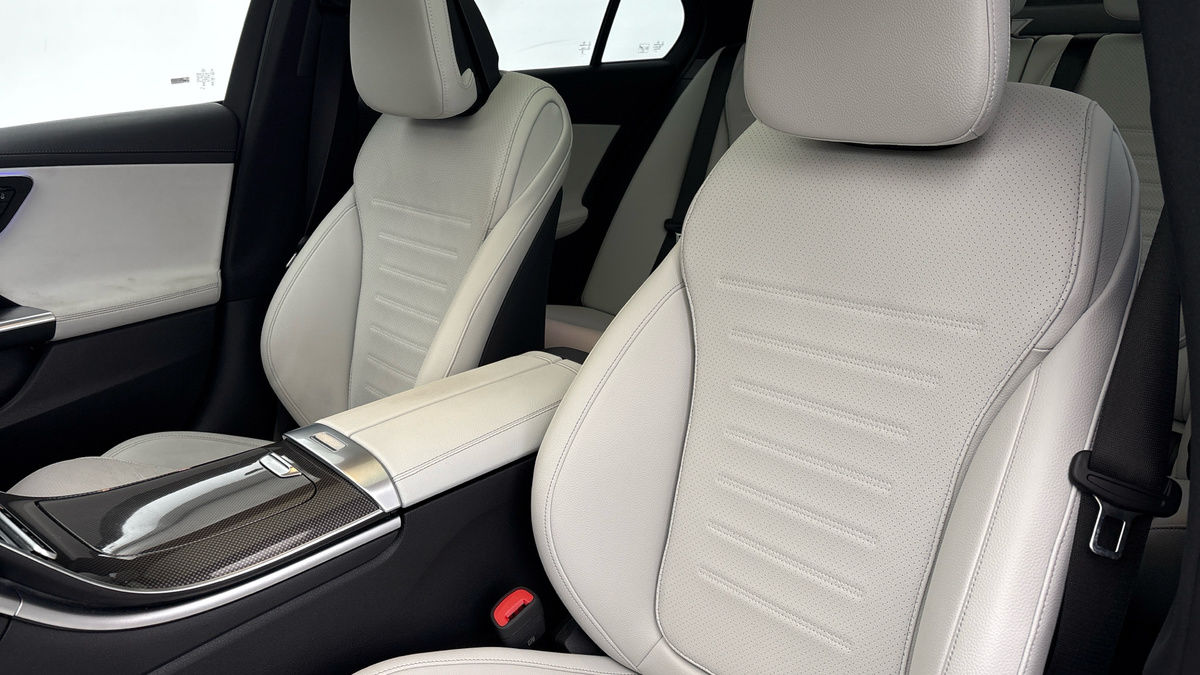 Mercedes-Benz C Class Image 7