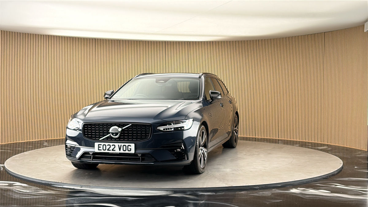 More views of Volvo V90