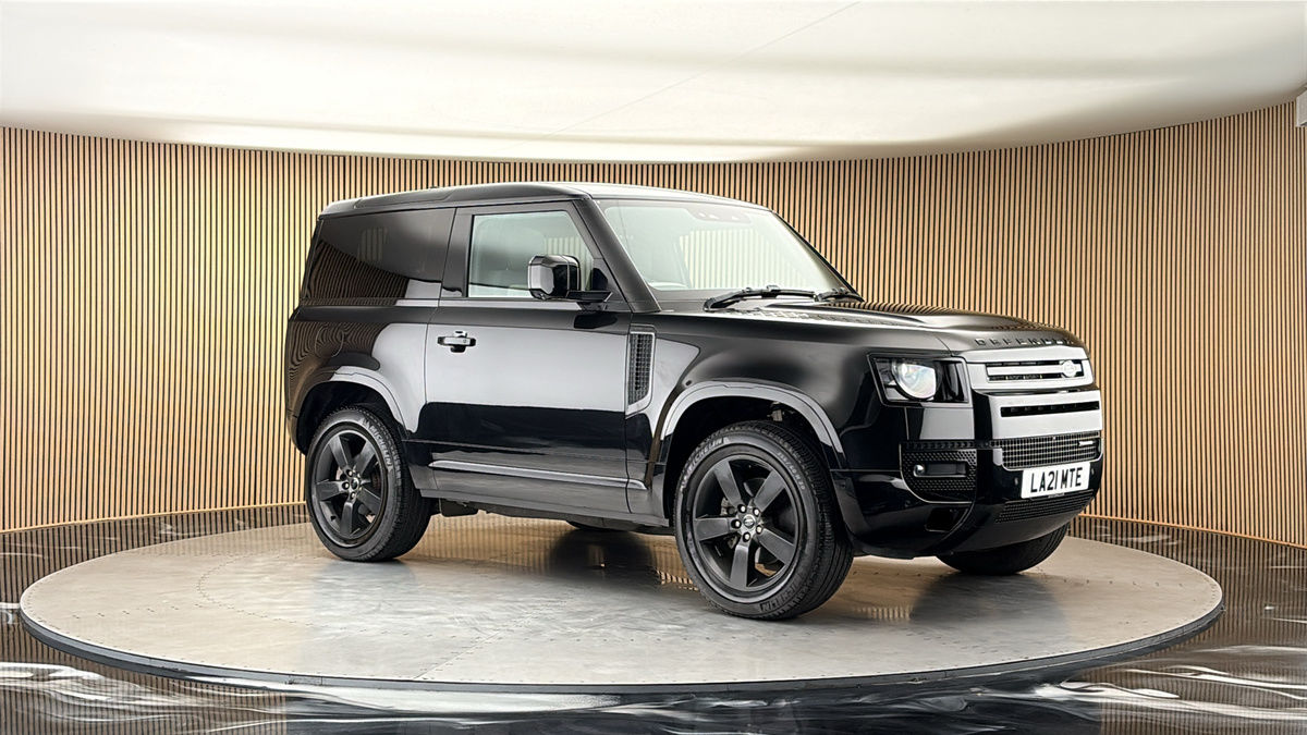 More views of Land Rover Defender 90