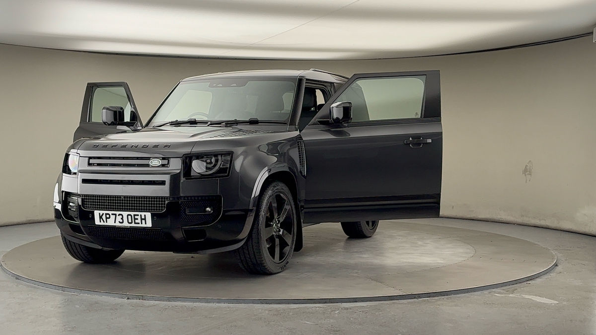 More views of Land Rover Defender 90