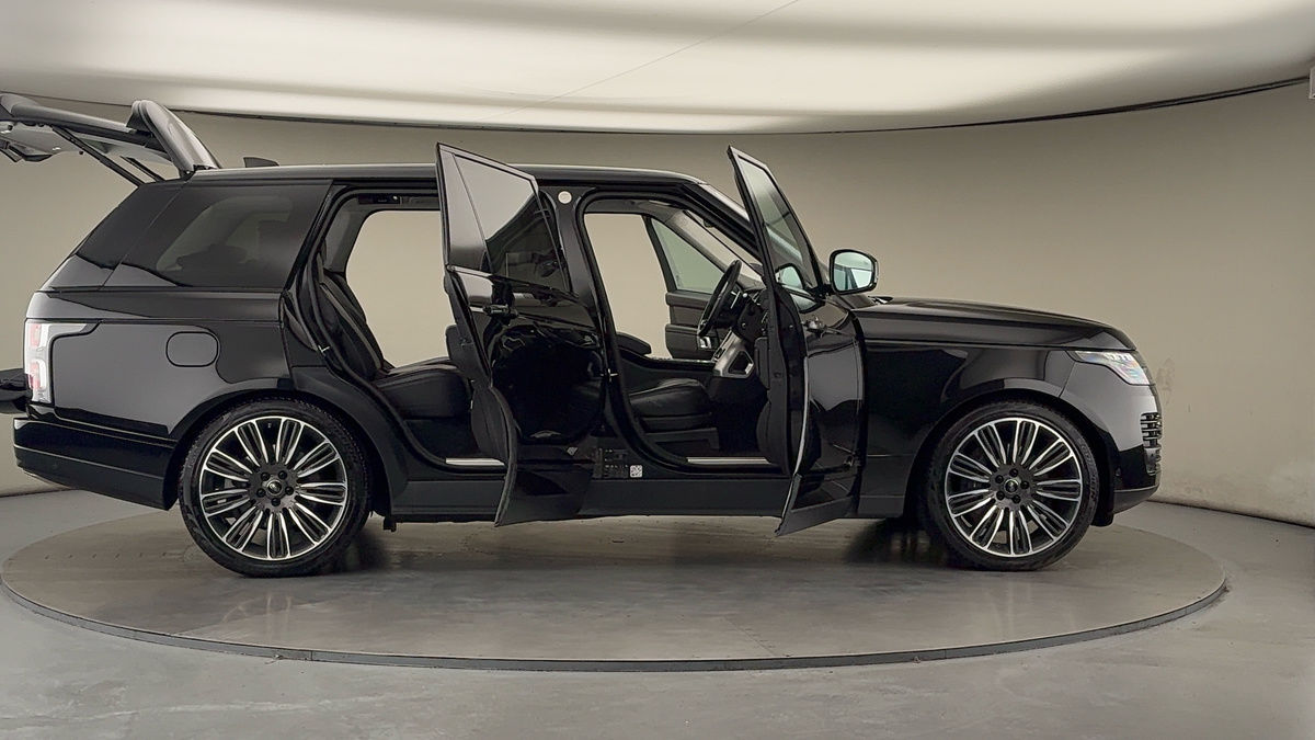 More views of Land Rover Range Rover