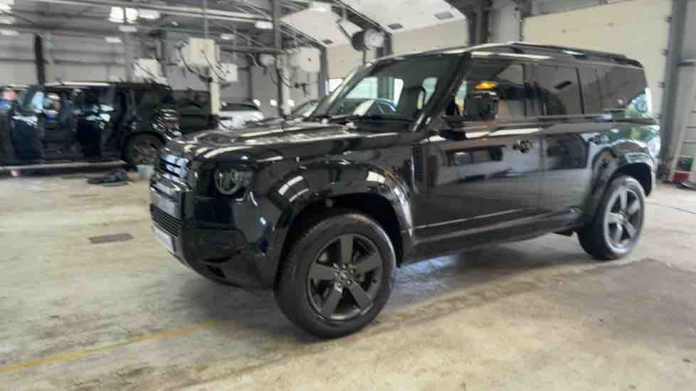 More views of Land Rover Defender 110