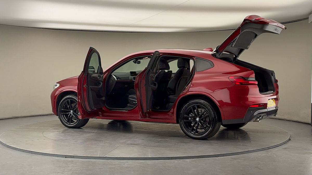 More views of BMW X4