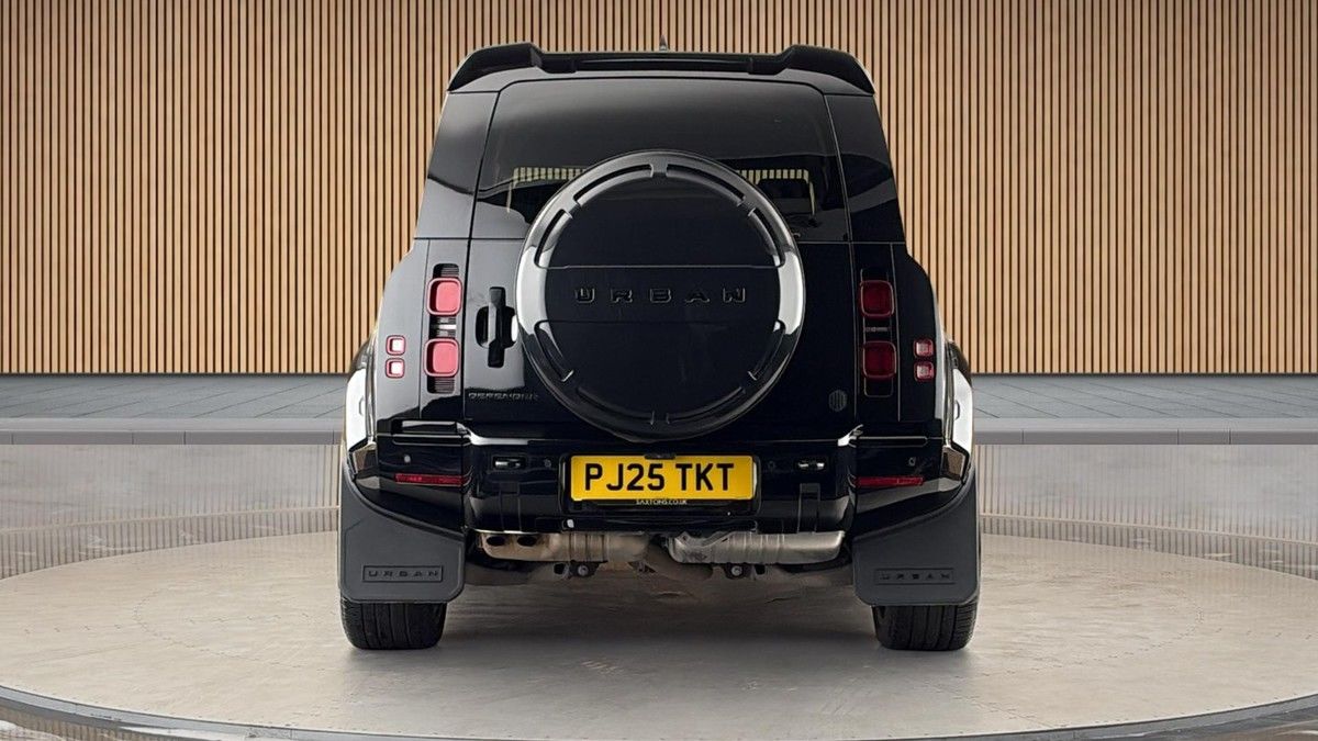 Land Rover Defender 110 Urban Image 4