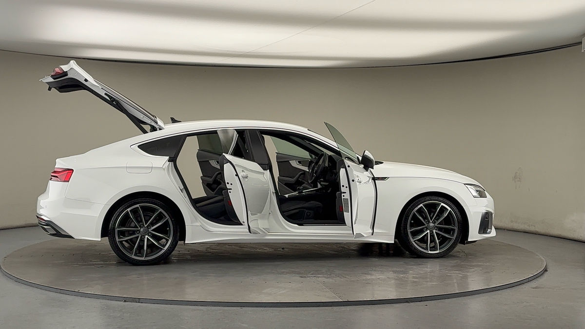 More views of Audi A5